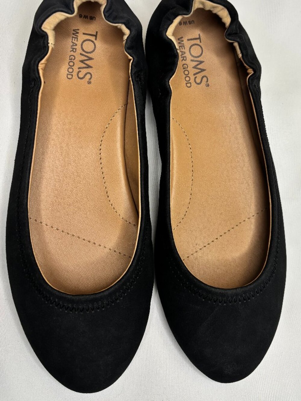 TOMS Wear Good Black Ballet Flat Size 6 Scalloped Elastic Back Slip On